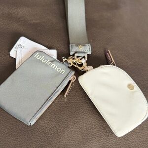 lululemon athletica Green and Cream Wallet Set